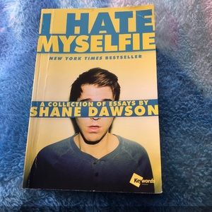 Gently used I Hate My Selfie